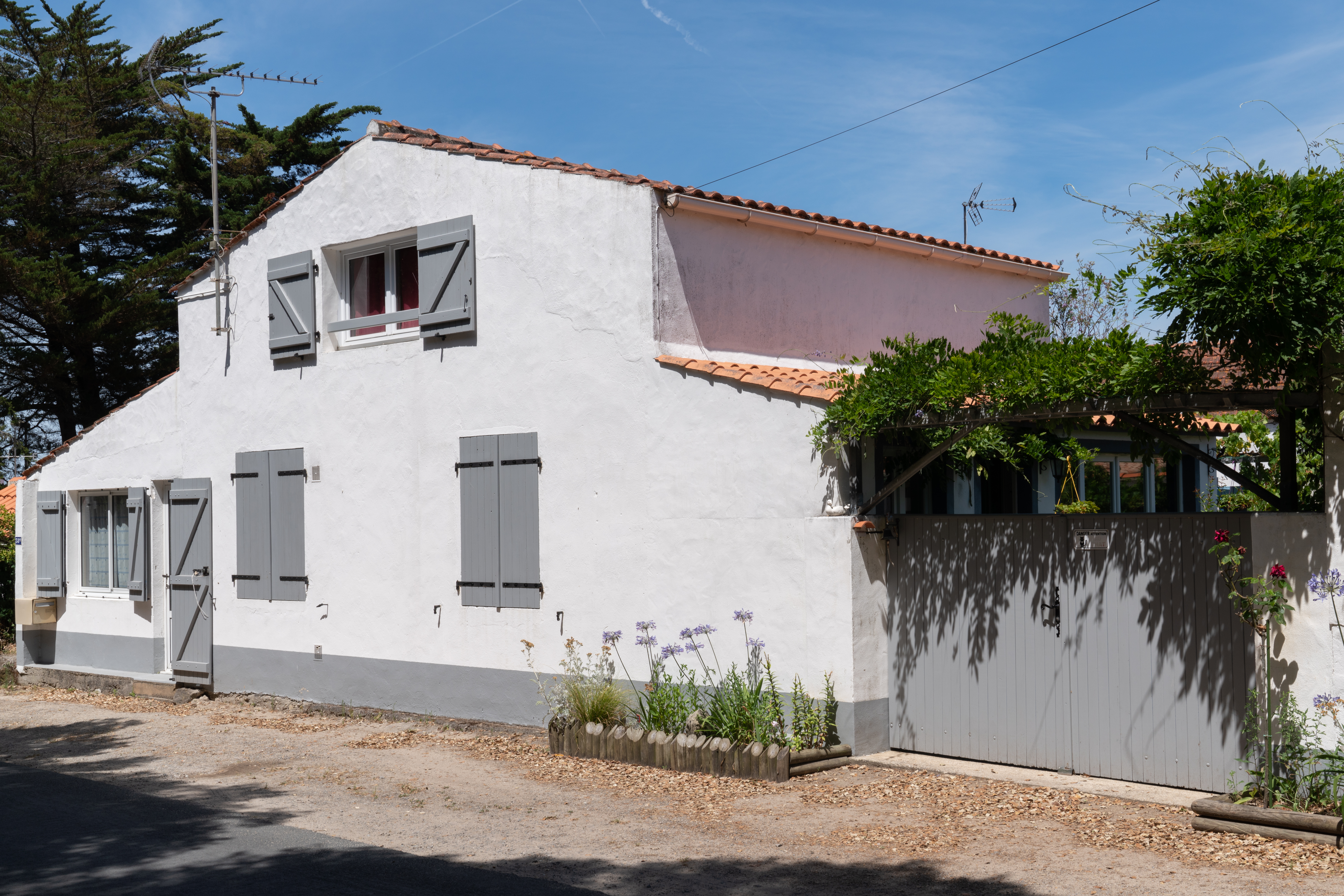 Le choix des fenêtres d'une maison vendéenne avec ISOFRANCE Fenêtres & Energies