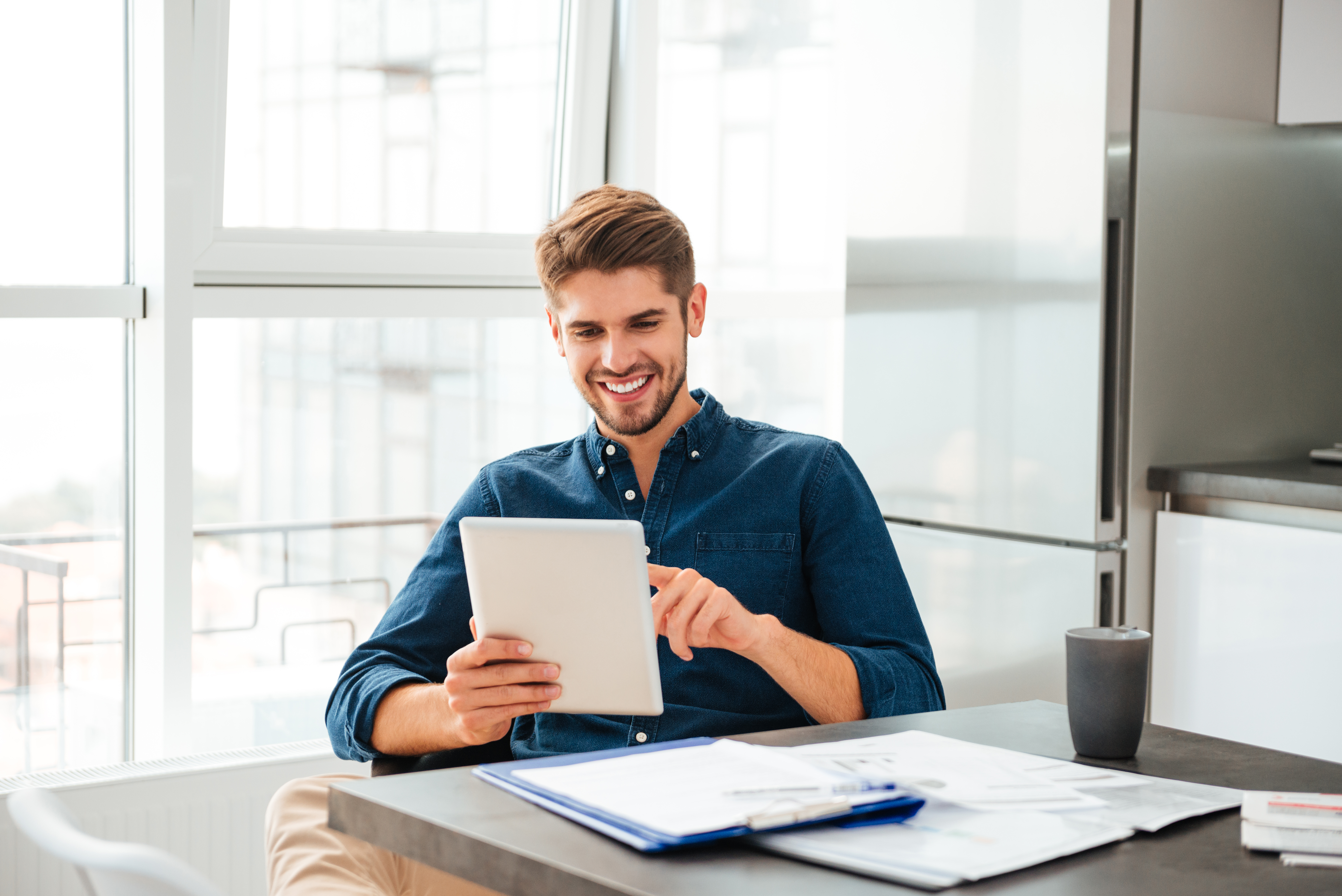 Quelles aides pour changer vos menuiseries en 2024 avec ISOFRANCE Fenêtres & Energies