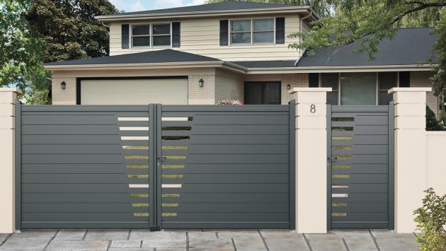 Exemple de portail avec portillon assorti chez Isofrance Fenêtres & Energies