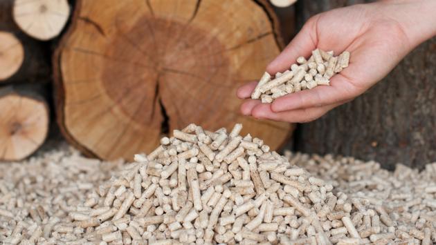 bien choisir les pellets pour son poêle à granulés isofrance