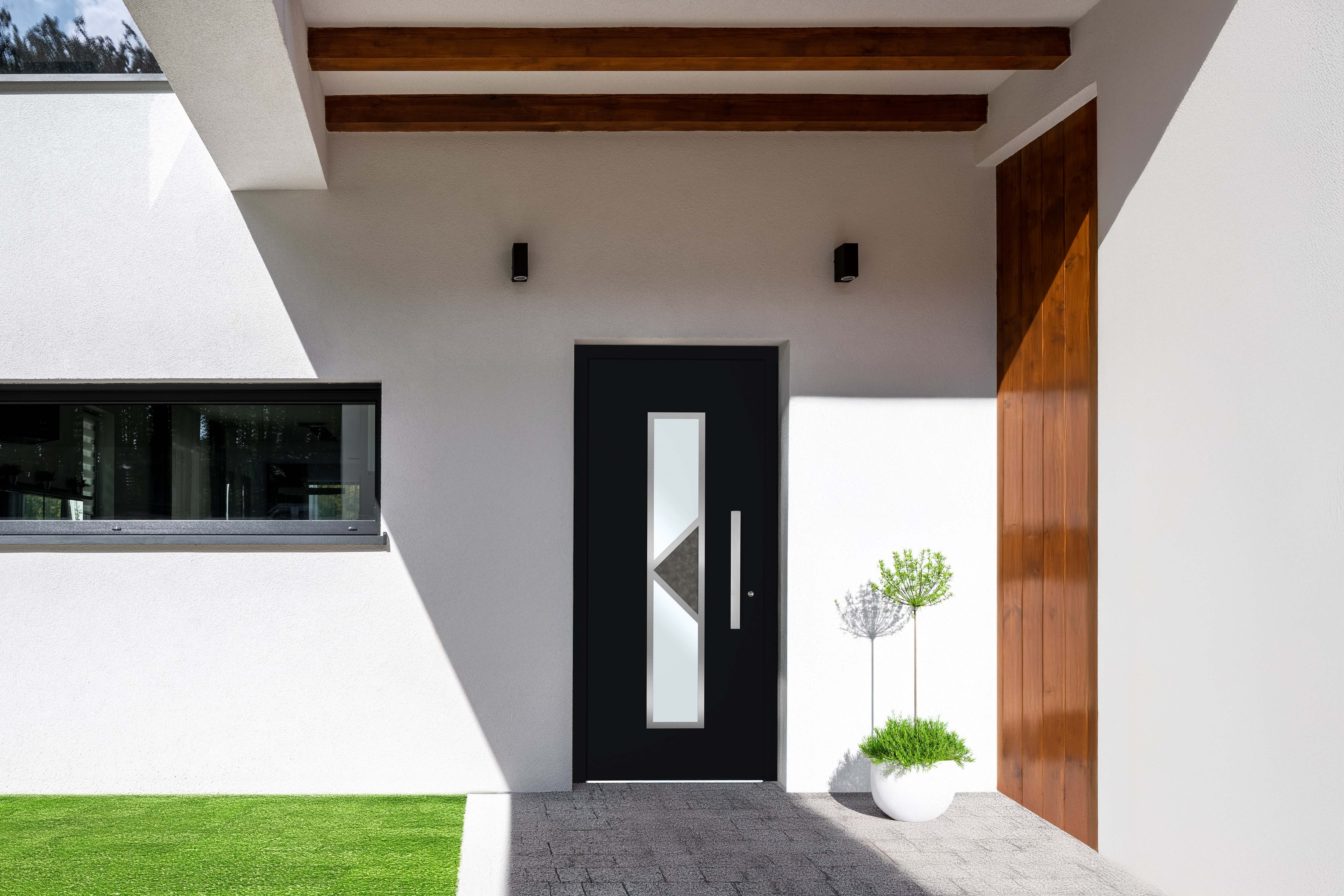 Les portes d'entrée sur-mesure ISOFRANCE Fenêtres &amp; Energies