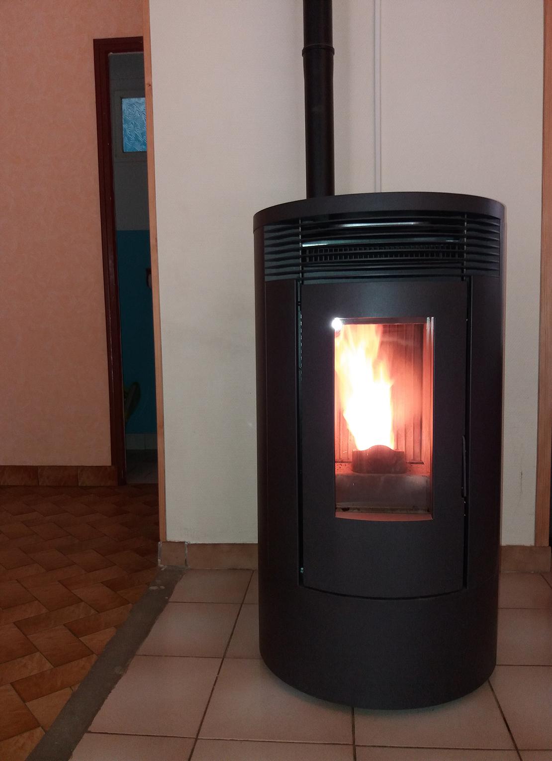 ISOFRANCE Poêle à granulés LOOMA