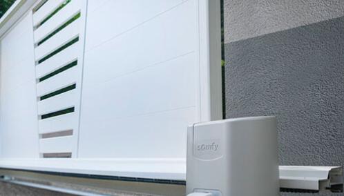 Motorisation portails PVC